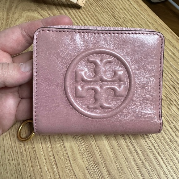 ⭐️TORY BURCH COMPACT WALLET⭐️ - Picture 2 of 8
